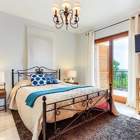 Villa Aphrodite Hills Superior 95 *